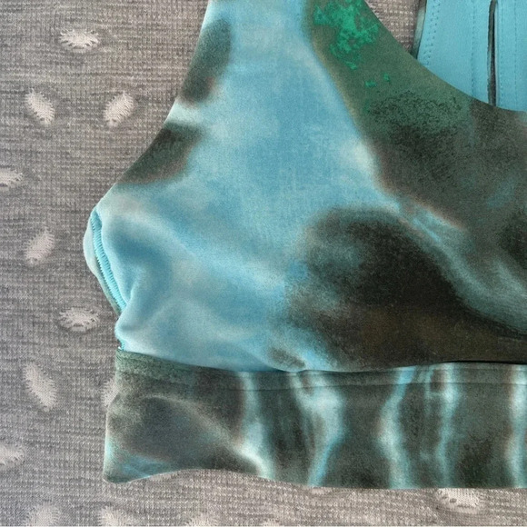 AE aerie OFFLINE Real Me Tie Dye Keyhole Sports Bra Size XS - Picture 10 of 13